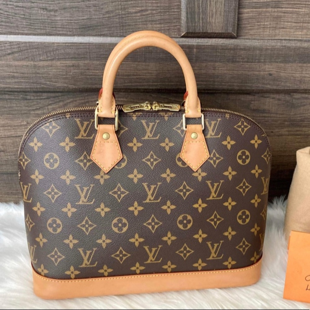 Alma pm in Monogram Date codeBA0968 used please see pictures and corners